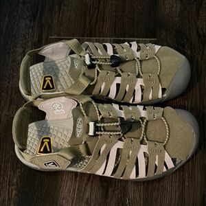 Keen Olive and Beige Sandals